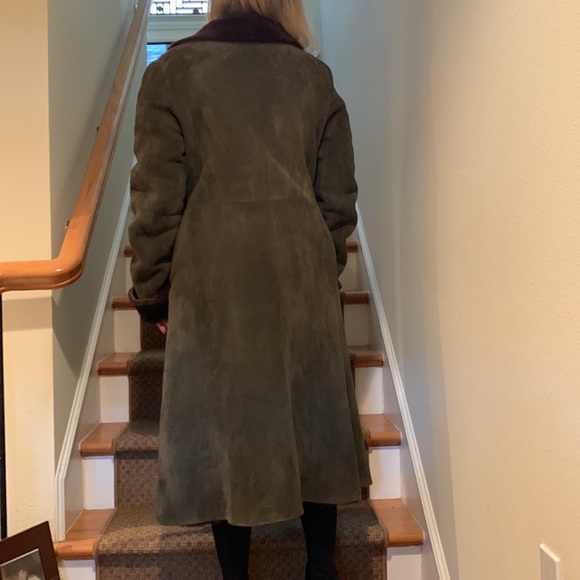 POLLINI Italian sheepskin coat (by Pollini )Made in Italy - Picture 2 of 6